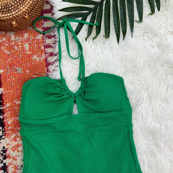 BECCA Green Halter Textured Padded Cut Out Tie Back One Piece Swimsuit Medium - Picture 3 of 6